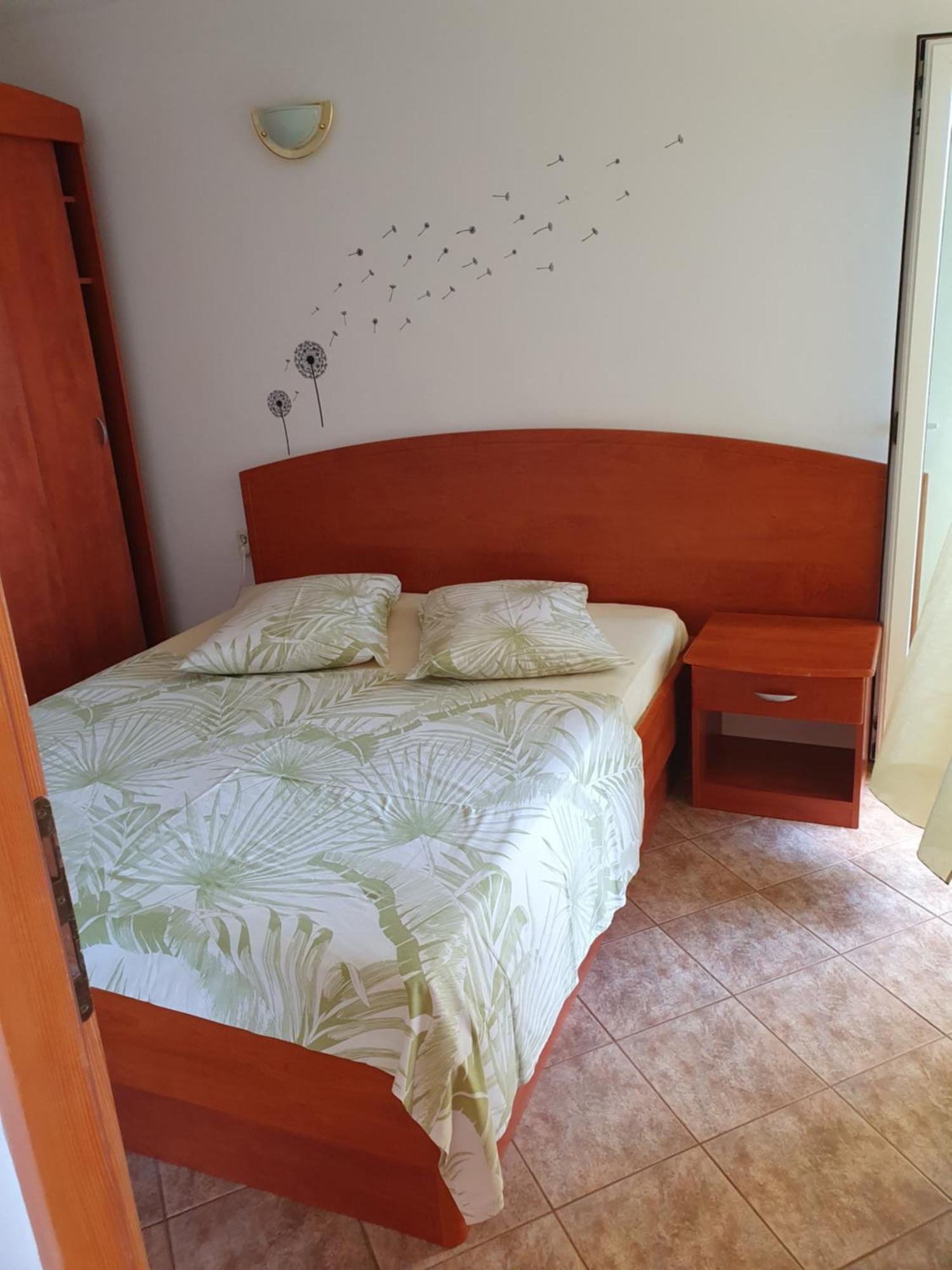 Apartment Jelena Раб Екстер'єр фото